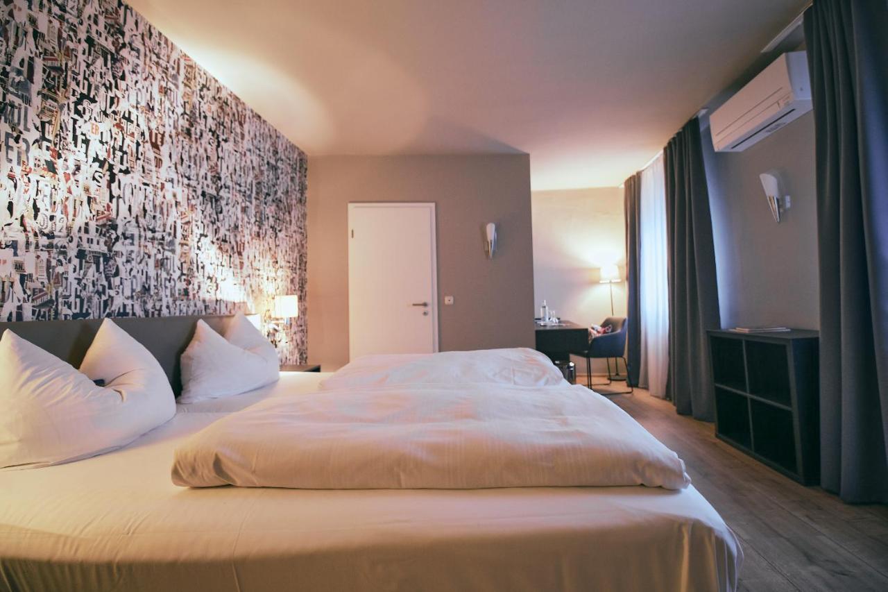 רגנסבורג Hotel Roter Hahn מראה חיצוני תמונה